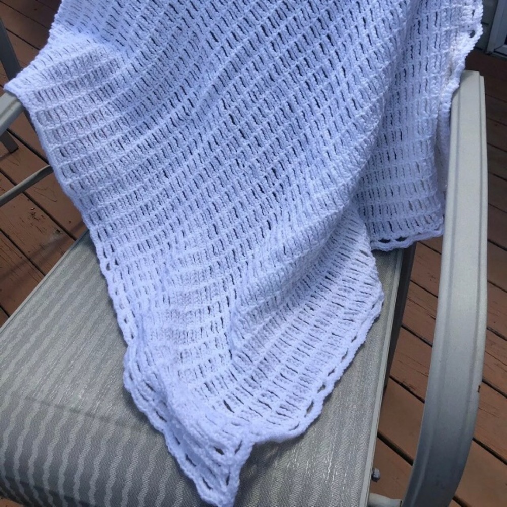 Special White Baby Afghan / Lap Blanket 34”x42”